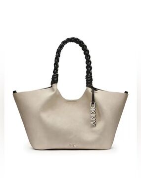 DKNY
Paula Medium Tote